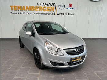 Легковий автомобіль OPEL