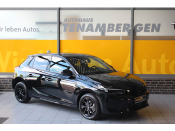 Легковий автомобіль OPEL