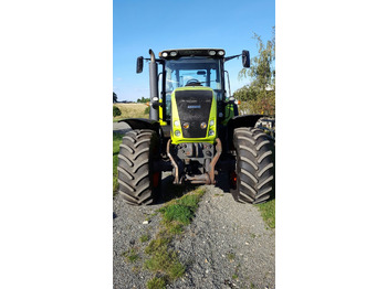 Трактор CLAAS Axion 810