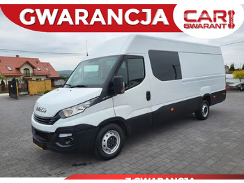 Вантажопасажирський фургон IVECO Daily