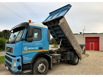 Самоскид вантажівка VOLVO FM