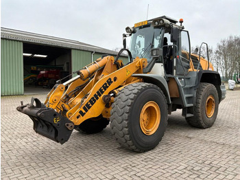 Колісний навантажувач LIEBHERR