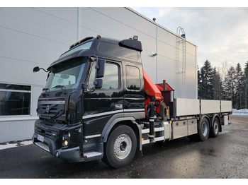 Бортова вантажівка/ Платформа VOLVO