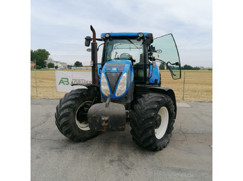 Трактор NEW HOLLAND T6000