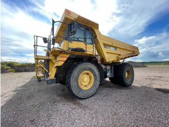 Кар'єрний самоскид KOMATSU HD465