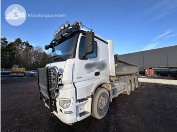 Гаковий мультиліфт вантажівка MERCEDES-BENZ Arocs 3251