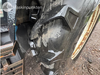 Трактор New Holland 8560: фото 4