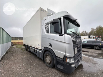 Вантажівка з закритим кузовом SCANIA R 520
