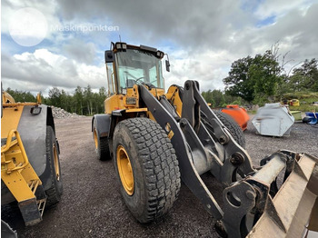 Колісний навантажувач VOLVO L70D
