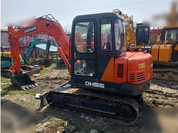 Міні-екскаватор DOOSAN DH55