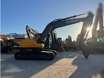 Гусеничний екскаватор HYUNDAI