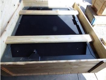 Радіатор VOLVO