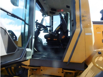 Колісний навантажувач Volvo L 120 F: фото 2