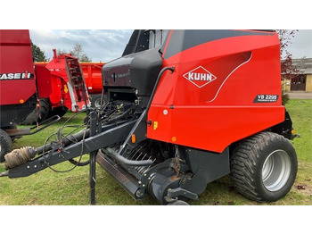 Прес-підбирач рулонний KUHN