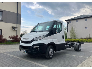 Вантажівка шасі IVECO Daily 35c13