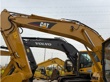 Гусеничний екскаватор CATERPILLAR 320B