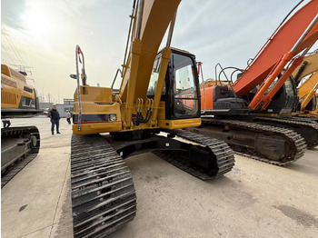 Гусеничний екскаватор CATERPILLAR 320B