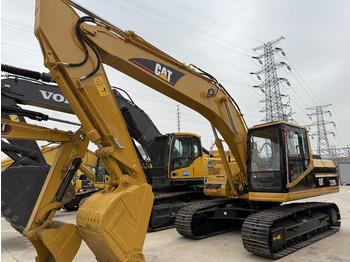Гусеничний екскаватор CATERPILLAR 320B