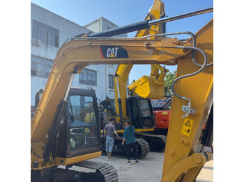 Екскаватор CATERPILLAR