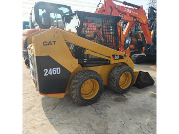 Міні-навантажувач CATERPILLAR 226B