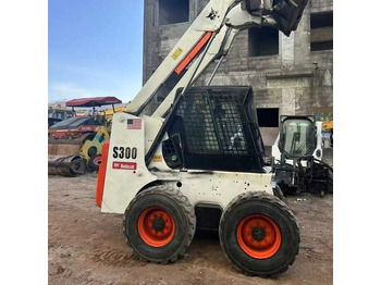 Міні-навантажувач BOBCAT S300