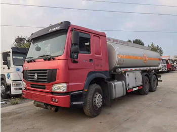 Вантажівка цистерна SINOTRUK HOWO