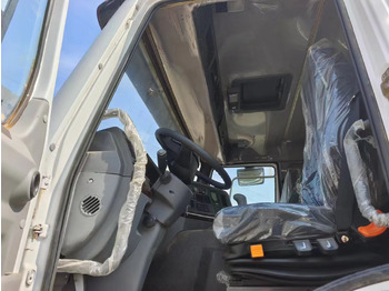 Вантажівка цистерна Для транспортування внапоїв SINOTRUK 20 CBM,6×4: фото 4 Вантажівка цистерна Для транспортування внапоїв SINOTRUK 20 CBM,6×4: фото 4