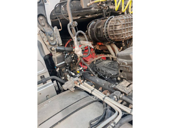 Тягач AUMAN 560HP: фото 3 Тягач AUMAN 560HP: фото 3