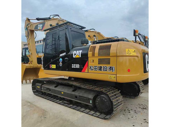 Гусеничний екскаватор CATERPILLAR 323