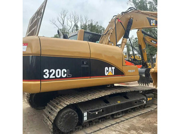 Гусеничний екскаватор CATERPILLAR