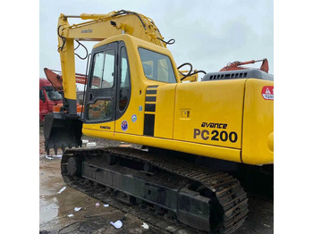 Гусеничний екскаватор KOMATSU PC200-6