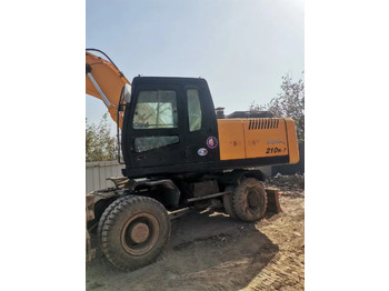 Колісний екскаватор HYUNDAI R210