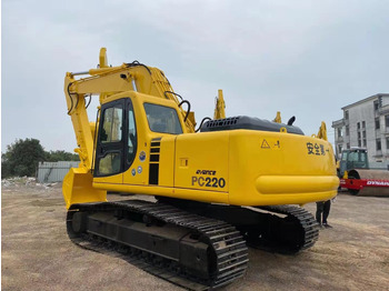 Гусеничний екскаватор KOMATSU PC220-6: фото 2