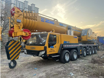 : фото в шапці сторінки