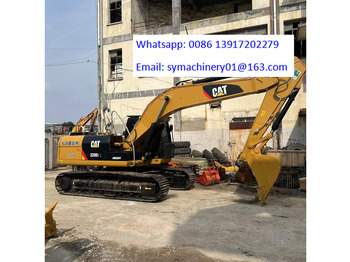 Гусеничний екскаватор CATERPILLAR 320D2