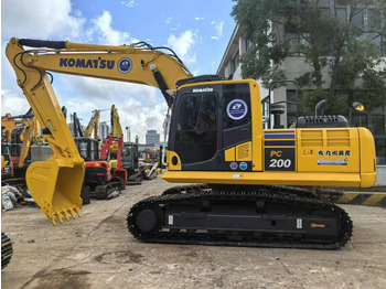 Гусеничний екскаватор KOMATSU PC200