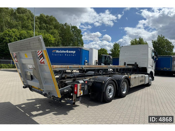 Контейнеровоз/ Змінний кузов вантажівка Volvo FH 500 Globetrotter, Euro 6, / 6x2 / Hydraulic body / frame 7.4 m / Tail lift: фото 3