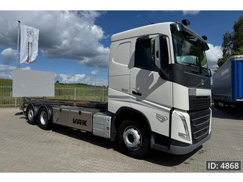 Контейнеровоз/ Змінний кузов вантажівка Volvo FH 500 Globetrotter, Euro 6, / 6x2 / Hydraulic body / frame 7.4 m / Tail lift: фото 4