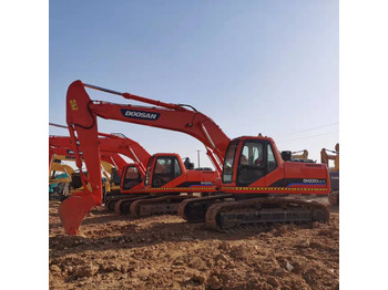 Гусеничний екскаватор DOOSAN DH220LC-7