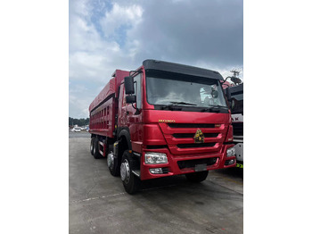 Самоскид вантажівка SINOTRUK HOWO