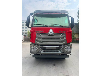 Самоскид вантажівка SINOTRUK HOWO