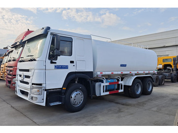 Вантажівка цистерна SINOTRUK