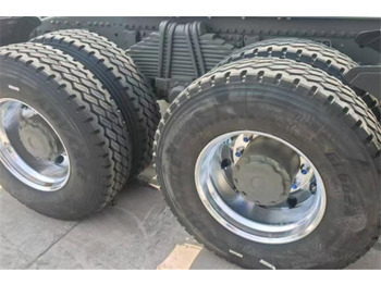 Новий Тягач SINOTRUK Hohan Truck Head 6x4 for Sale In Nigeria: фото 2