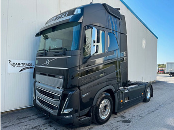 Тягач VOLVO FH 750