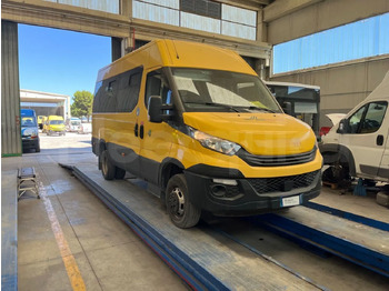 Шкільний автобус IVECO Daily