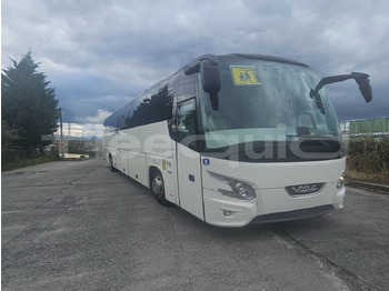 Туристичний автобус BOVA