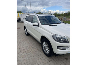 Позашляховик Mercedes-Benz GL350: фото 2 Позашляховик Mercedes-Benz GL350: фото 2