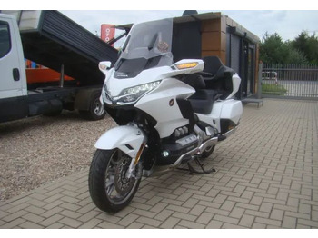 Мотоцикл HONDA