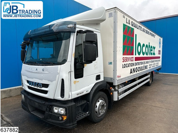 Вантажівка з закритим кузовом IVECO