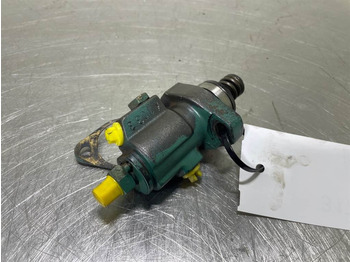 Двигун в категорії Будівельна техніка Volvo L30B-Deutz TD2011L04I-04286967-Fuel injection pump: фото 3